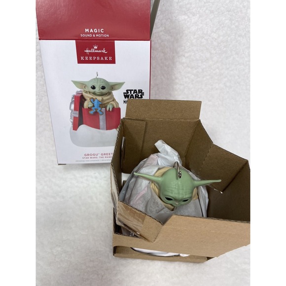 Hallmark Keepsake Grogu Greetings Star Wars Mandalorian Ornament NIB - Picture 2 of 7